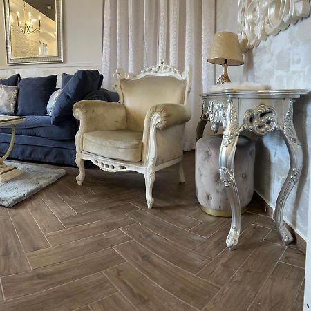 La Dolce Vita Luxury II Apartments With Best Free Private Parking In Center Pula Exterior foto