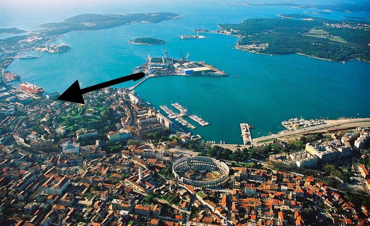 La Dolce Vita Luxury II Apartments With Best Free Private Parking In Center Pula Exterior foto